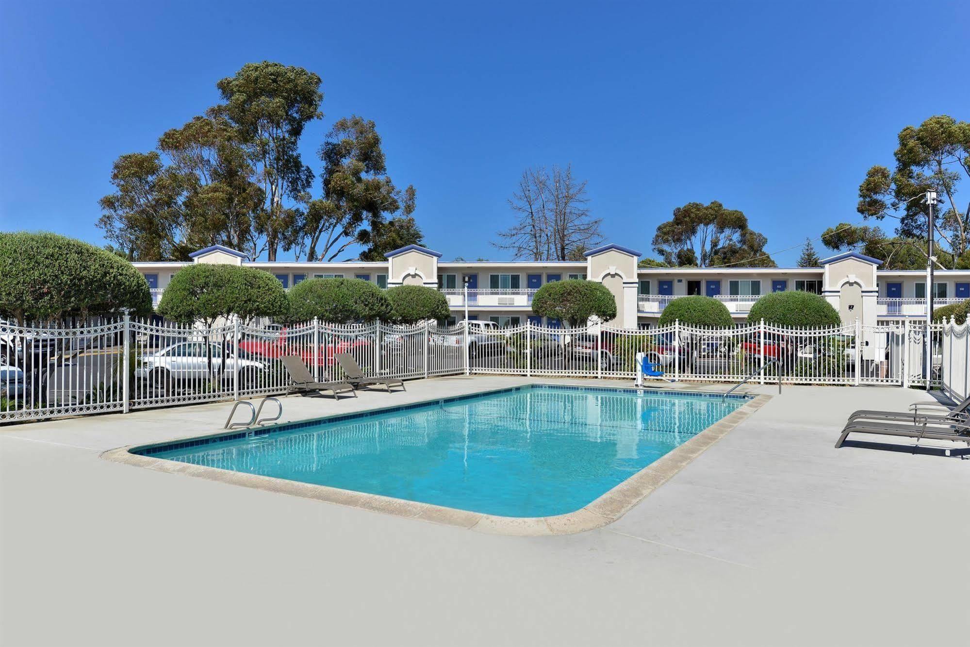 Motel 6-Vista, Ca Exterior photo